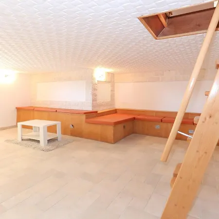 Apartman Red & White Apartment Trogir